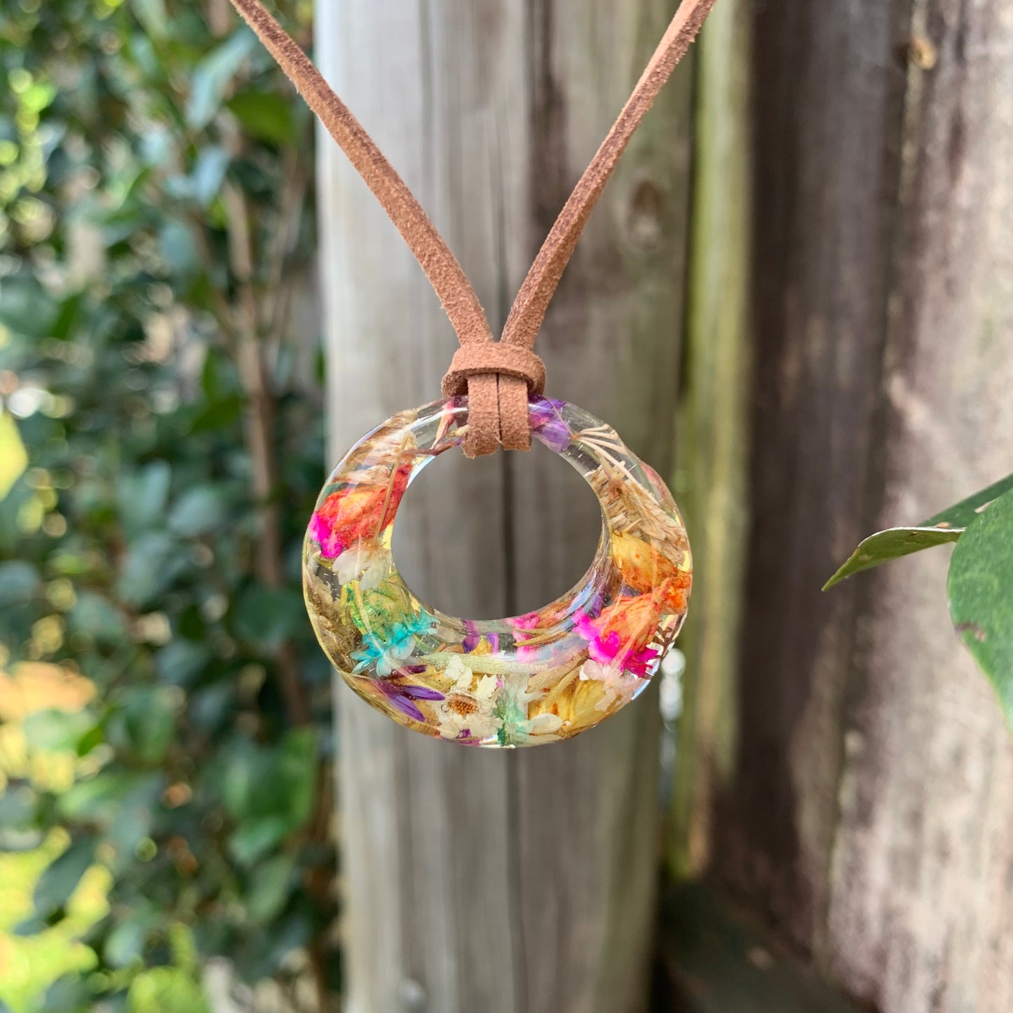 Meadow Flower Pendant Necklace
