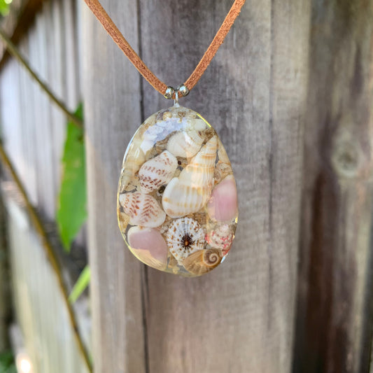 Seashell necklace, resin necklace with seashells
