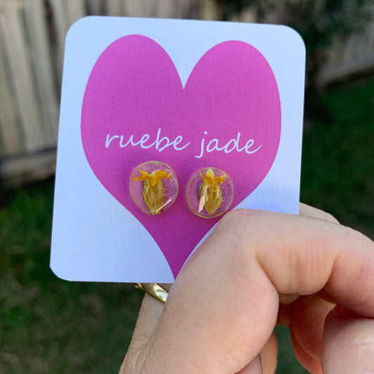 Yellow Daisy flower resin earrings with hypoallergenic posts