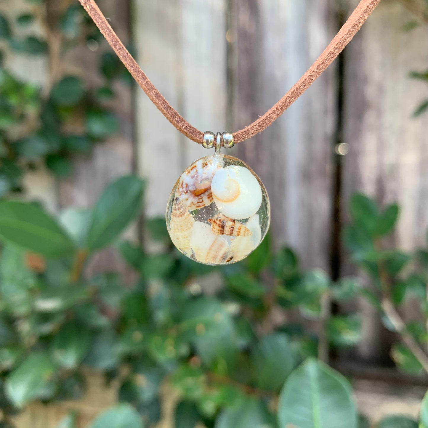 seashell pendant necklace, shell necklace resin necklace, shell jewellery