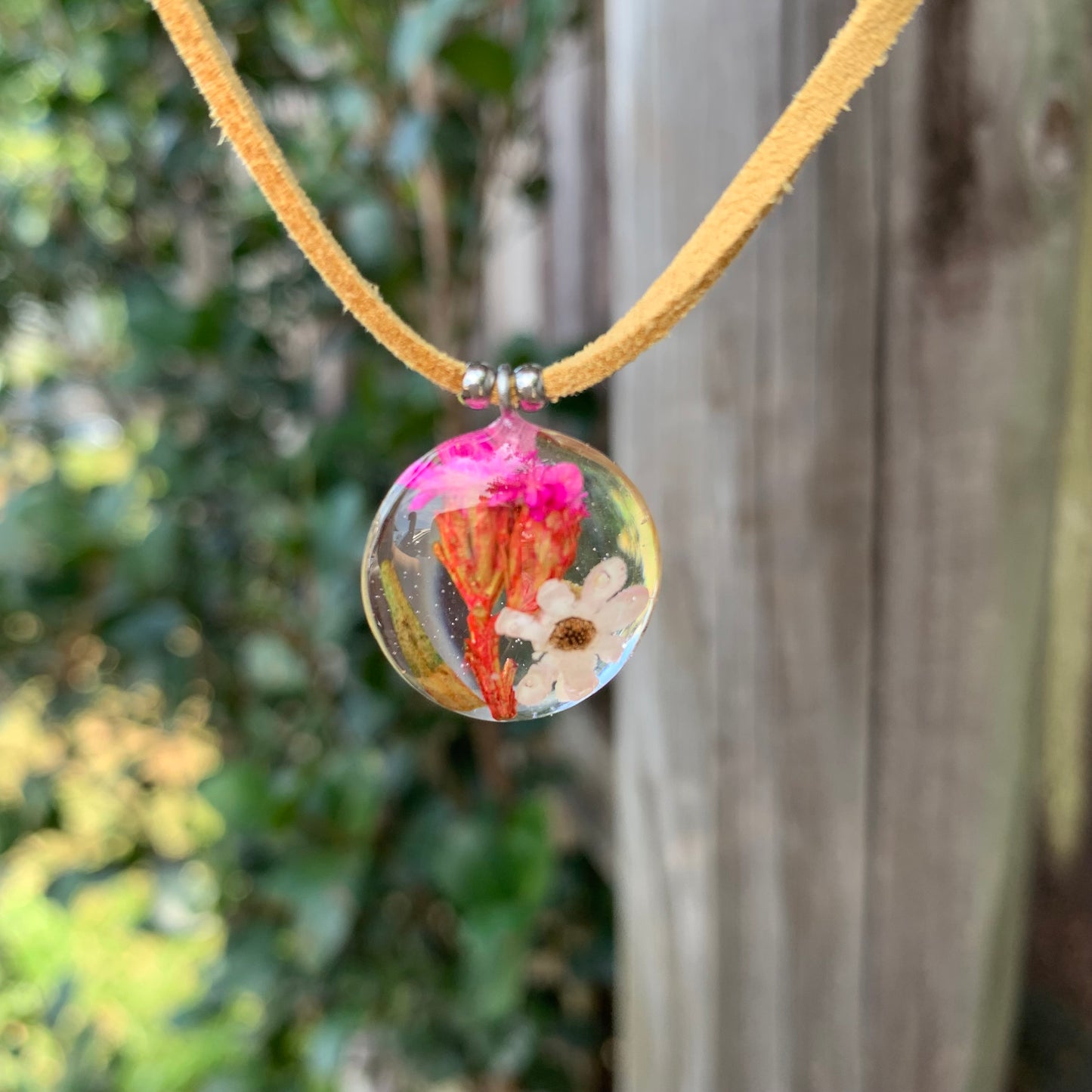 Pink Daisy Flower Pendant Necklace