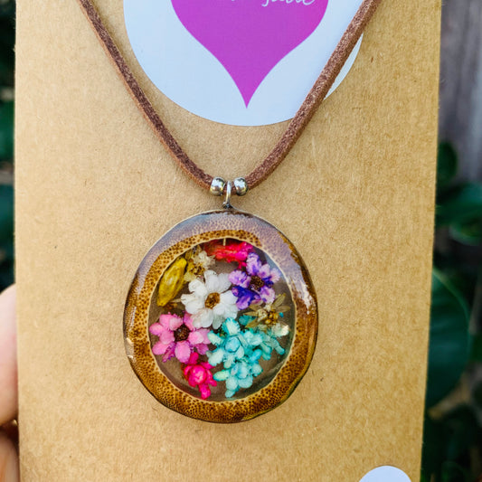 Flower Bamboo Pendant Necklace