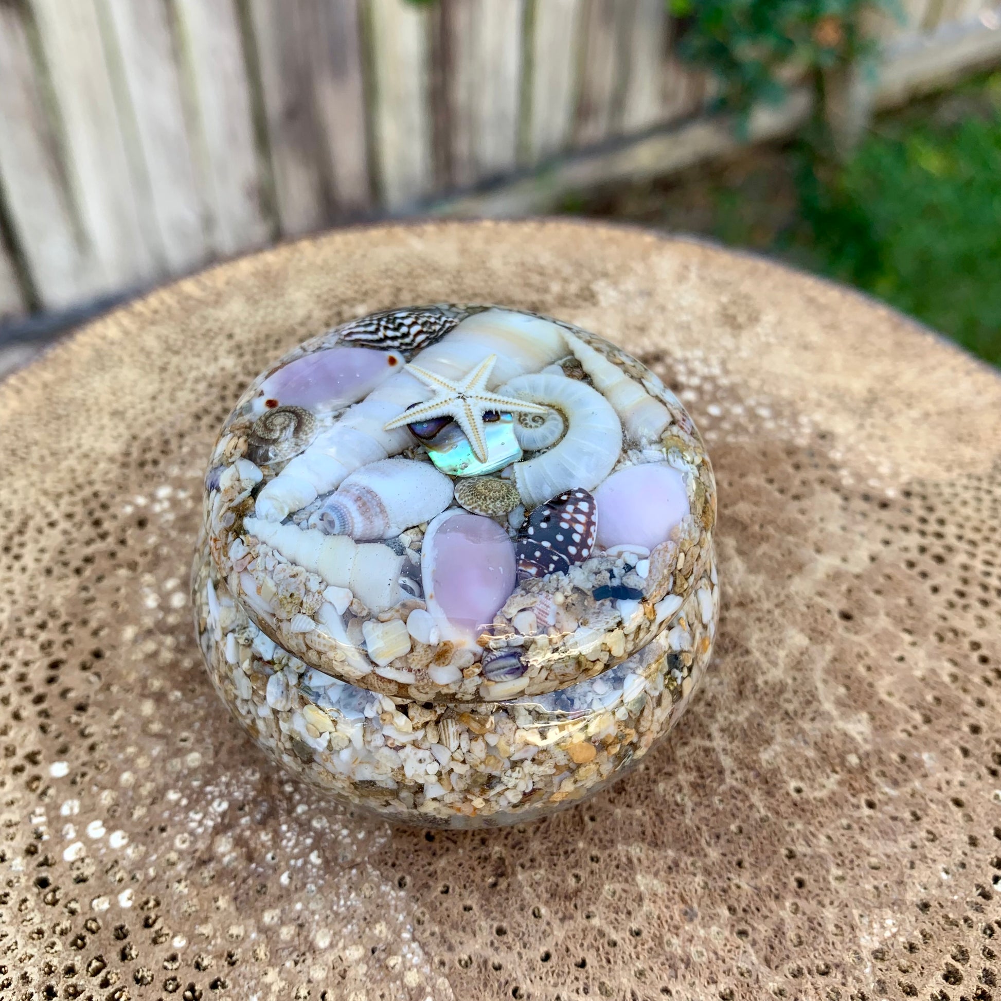 Mermaid inspired jewellery pot made with resin, seashells, starfish and paua shell. 