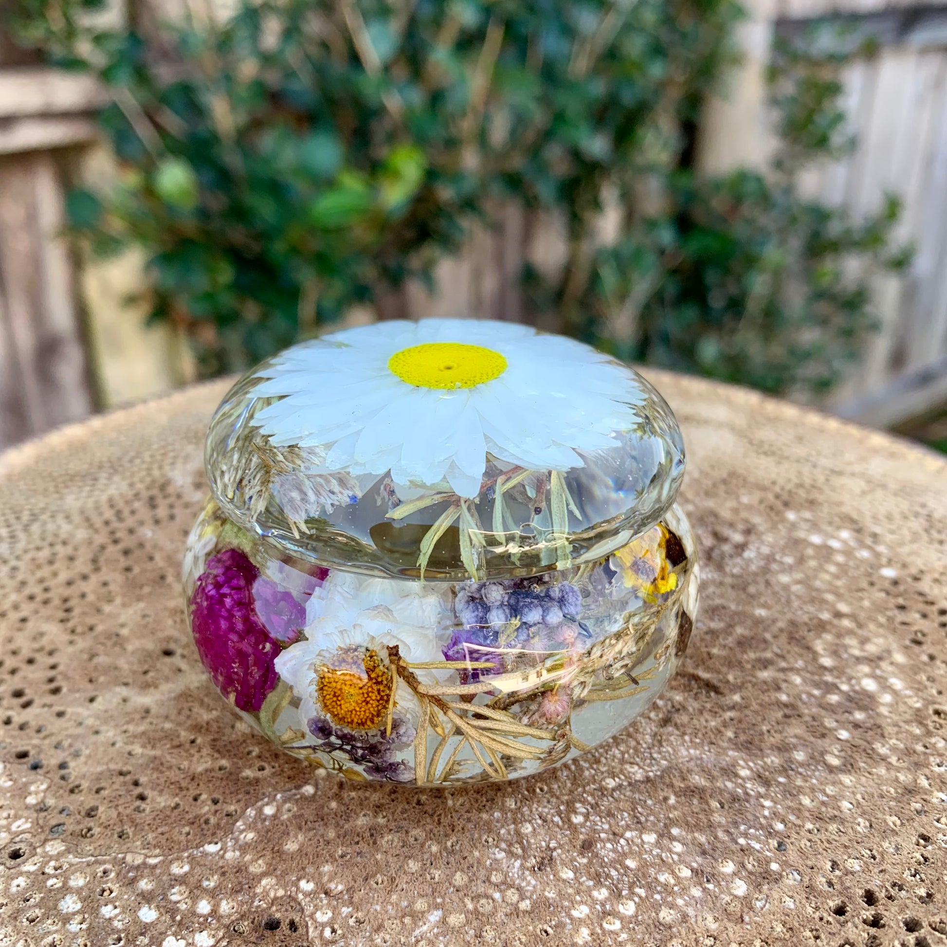 Jewellery box made with real dried flowers and resin. 